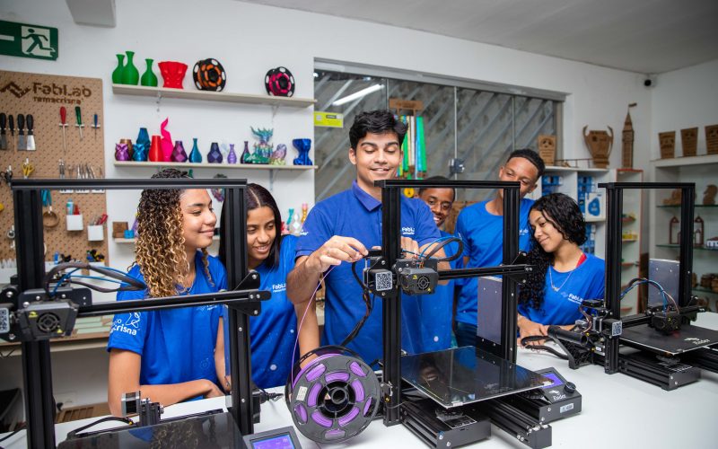 Fablab Ramacrisna comemora 3 anos com certificação internacional e abre as portas para a comunidade