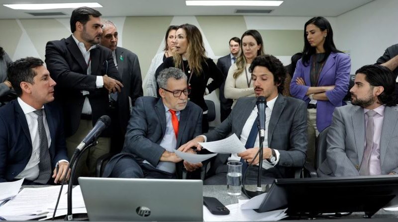 “Propag avança na ALMG sem ajuda de Cemig e Copasa”
