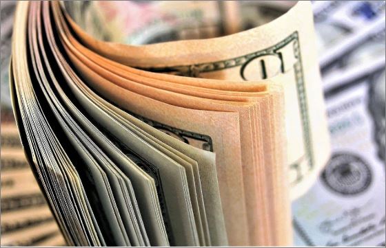 “Mercado se agita com perspectiva da inflação brasileira e dólar inicia dia