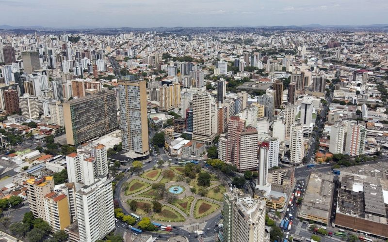 Tempo seco avança sobre Minas Gerais e reforça alerta para qualidade do ar e saúde respiratória