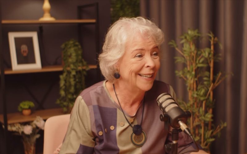 Heloísa Capelas fala sobre perdão, autoconhecimento e padrões familiares no novo episódio do podcast A Infância Explica