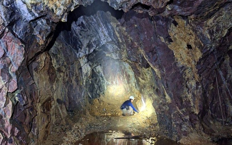 Serviço Geológico apresenta à AMIG Brasil mapas estratégicos de cidades mineradoras